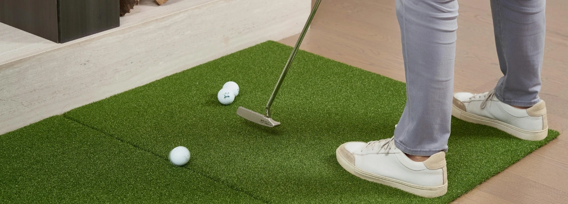 golf simulator home amenity